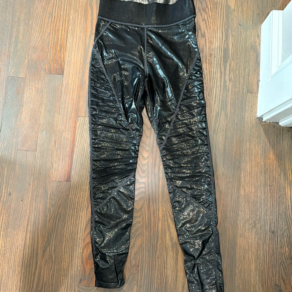 Carbon 38 Glitter Black Moto Leggings, size small